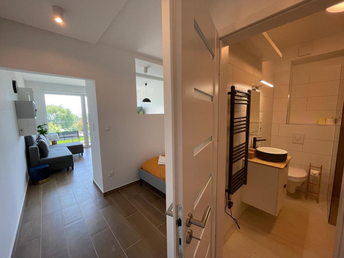 Panorama Superior Apartments - Pool, Garden, Parking Balatonalmadi Bagian luar foto