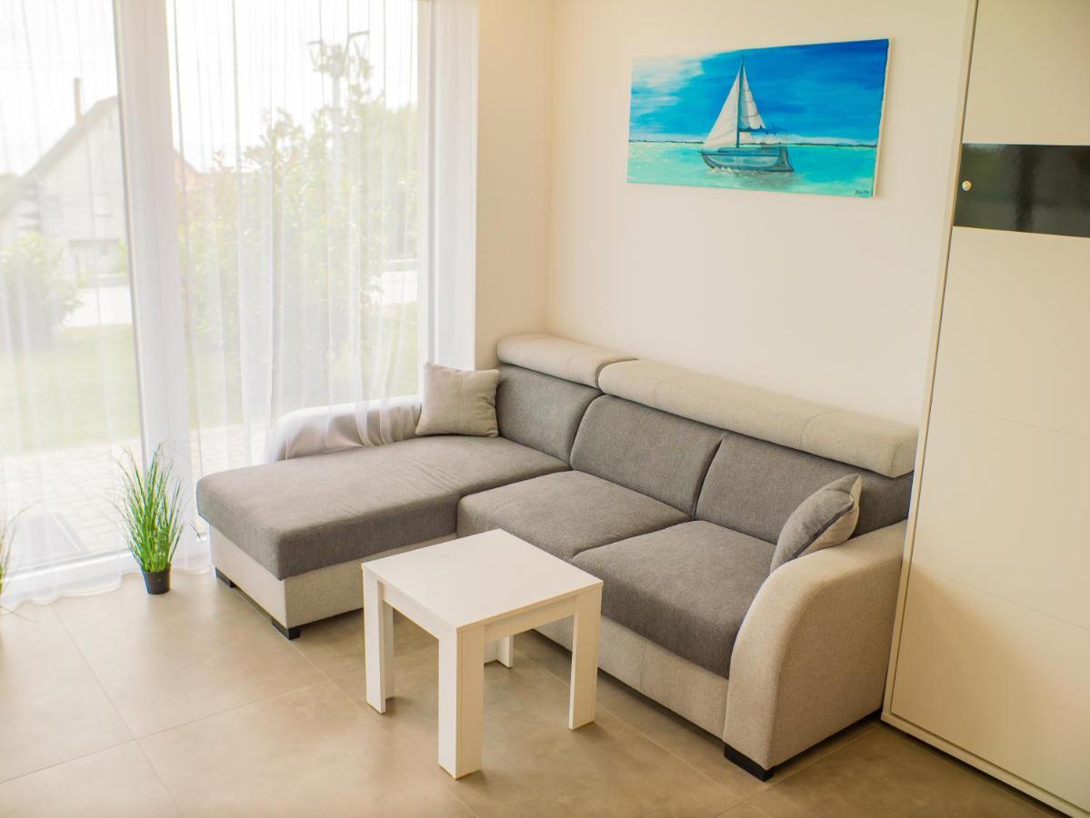 Panorama Superior Apartments - Pool, Garden, Parking Balatonalmadi Bagian luar foto