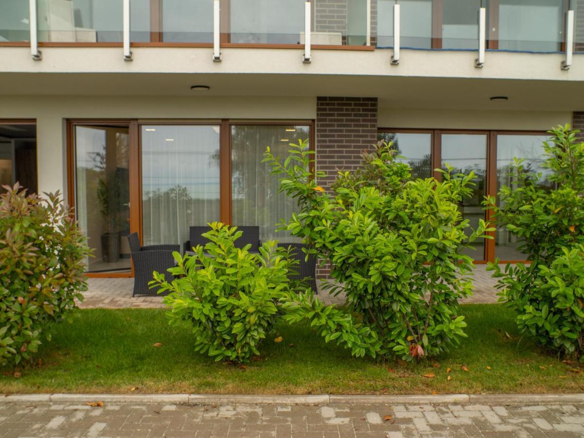 Panorama Superior Apartments - Pool, Garden, Parking Balatonalmadi Bagian luar foto