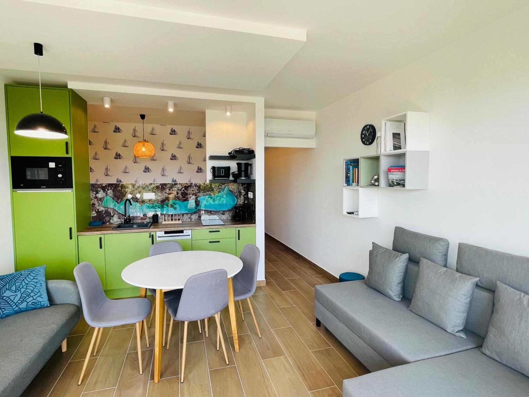 Panorama Superior Apartments - Pool, Garden, Parking Balatonalmadi Bagian luar foto