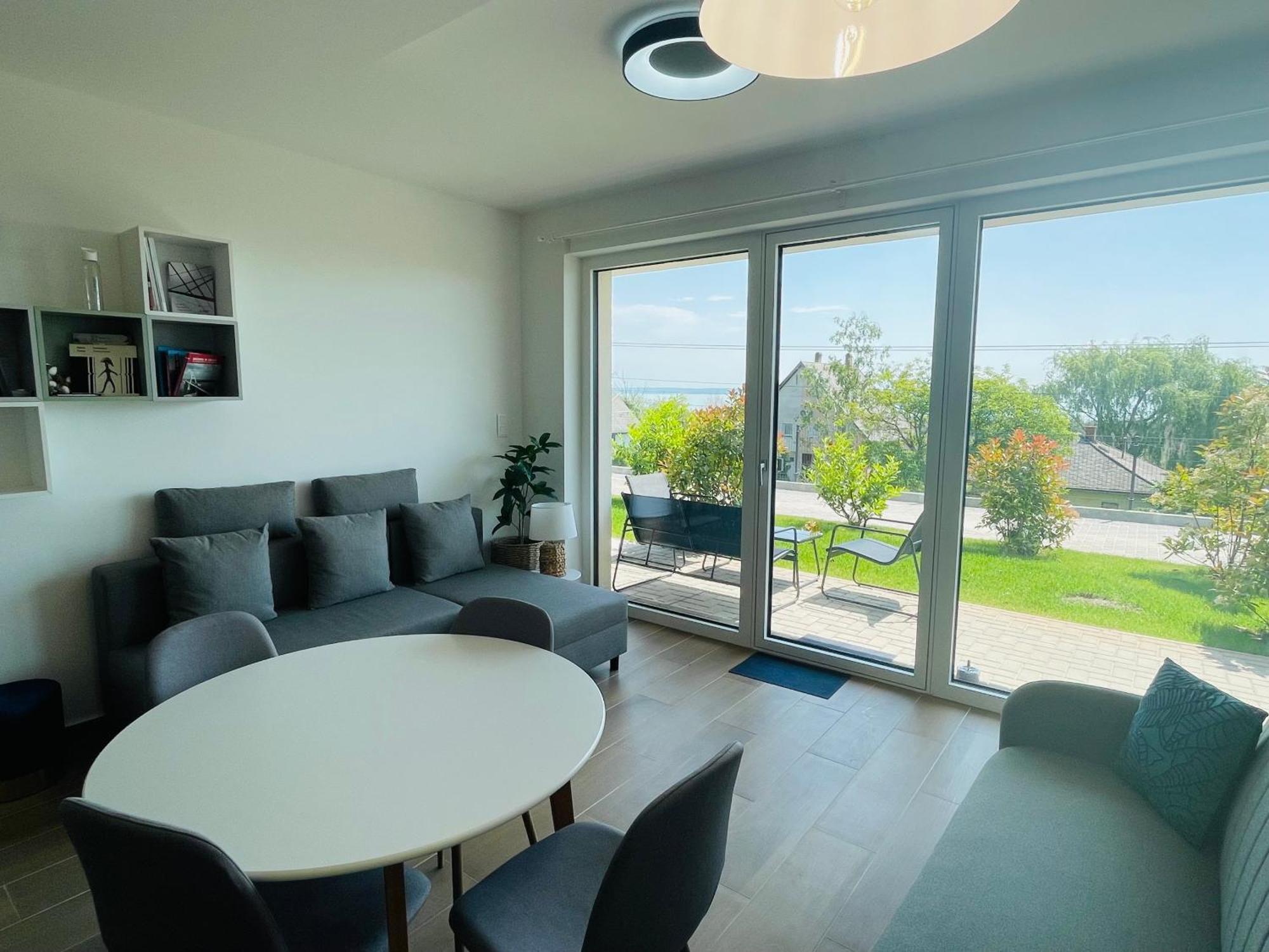 Panorama Superior Apartments - Pool, Garden, Parking Balatonalmadi Bagian luar foto